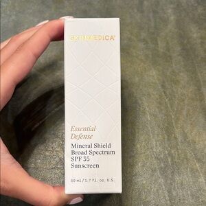 SkinMedica Essential Defense Mineral Shield Broad Spectrum SPF 35 sunscreen